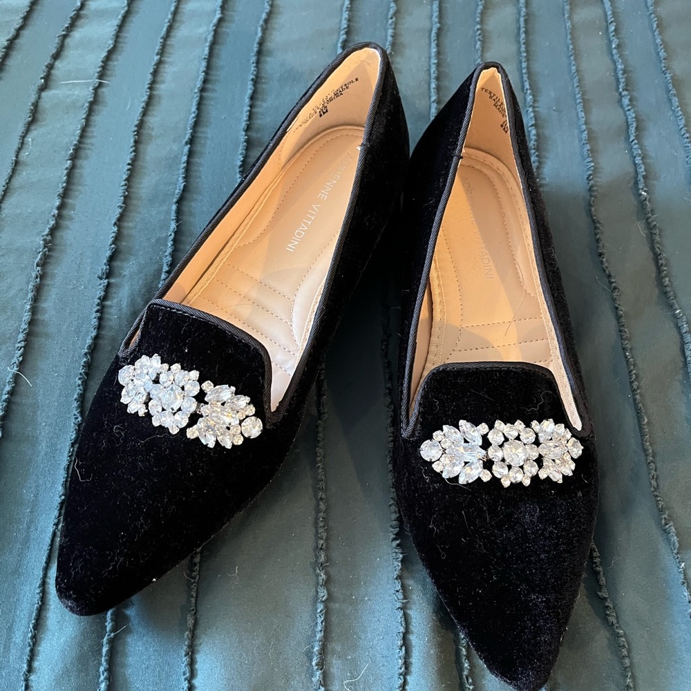 Elegant Black Velvet Women's Loafers with Crystal Embellishments